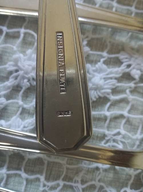 PART (39) PIECE VINTAGE CUTLERY SET