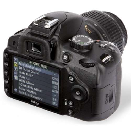 Nikon D3200 DSLR CAME WITH 18-55mm DX LENS PROFESSIONAL CAMERA KIT 24.2 Megapixels+ BAG
