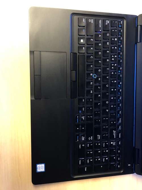 DELL Latitude 3530  ORE i7-8750H 2.2GHz  16GB Ram  256GB SSD  15.6 NVIDIA Quadro P600 +UHD Graphics