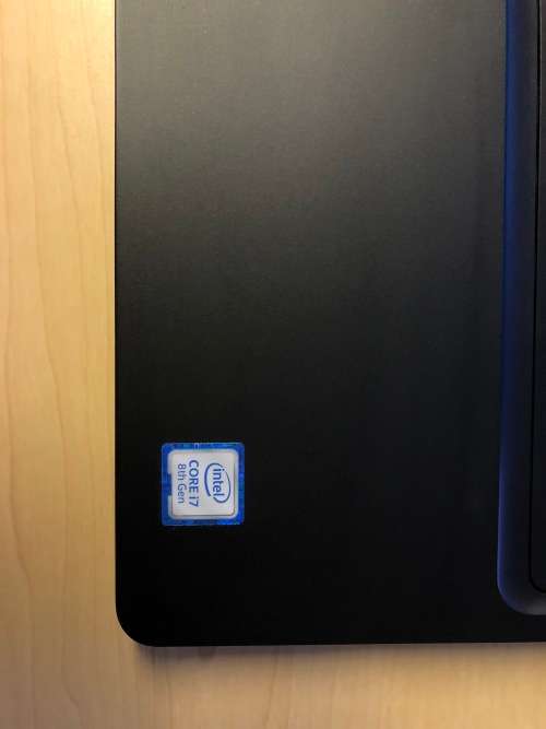 DELL Latitude 3530  ORE i7-8750H 2.2GHz  16GB Ram  256GB SSD  15.6 NVIDIA Quadro P600 +UHD Graphics