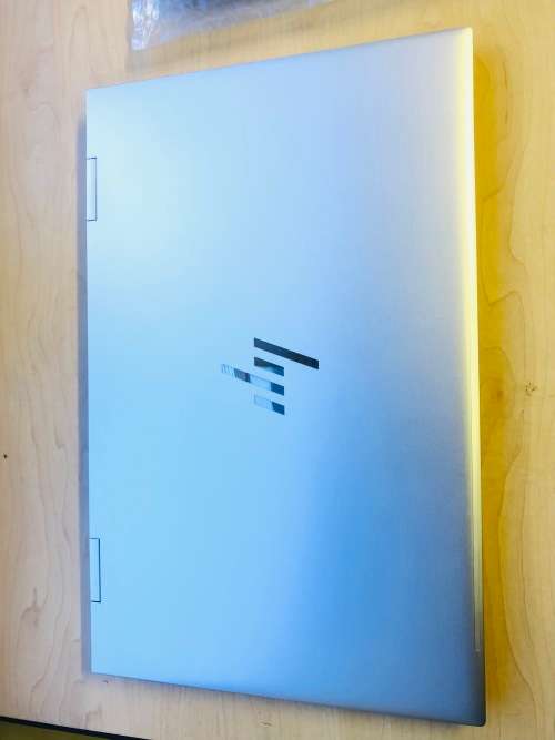 HP ENVY x360 Core  i7-1165G7 2.80GHz 16GB Ram 512GB SSD  15.6` Iris® Xe  + NVIDIA GeForce MX450 GRP