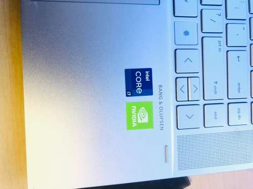 HP ENVY x360 Core  i7-1165G7 2.80GHz 16GB Ram 512GB SSD  15.6` Iris® Xe  + NVIDIA GeForce MX450 GRP