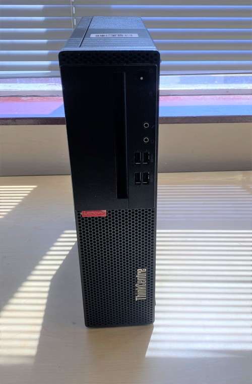 Lenovo Thinkcentre M910s,Intel Core i5-6500 3.2GHz  8GB RAM 500GB HDD