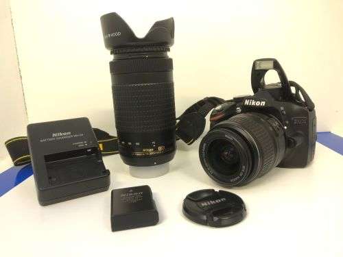NIKON D3200 DSLR Camera With 2 x Lens and accessories Excellent Condition As new