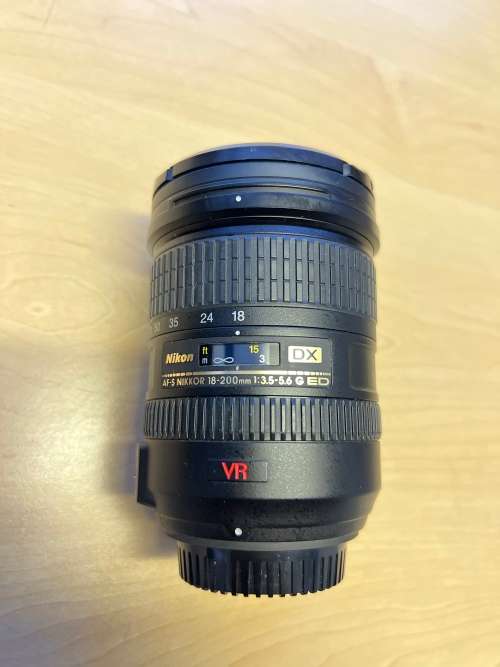Nikon AF-S 18-200mm f/3.5-5.6 G ED DX VR  Lens  with Kenko 72mm UV Filter  Excellent Condition As Ne