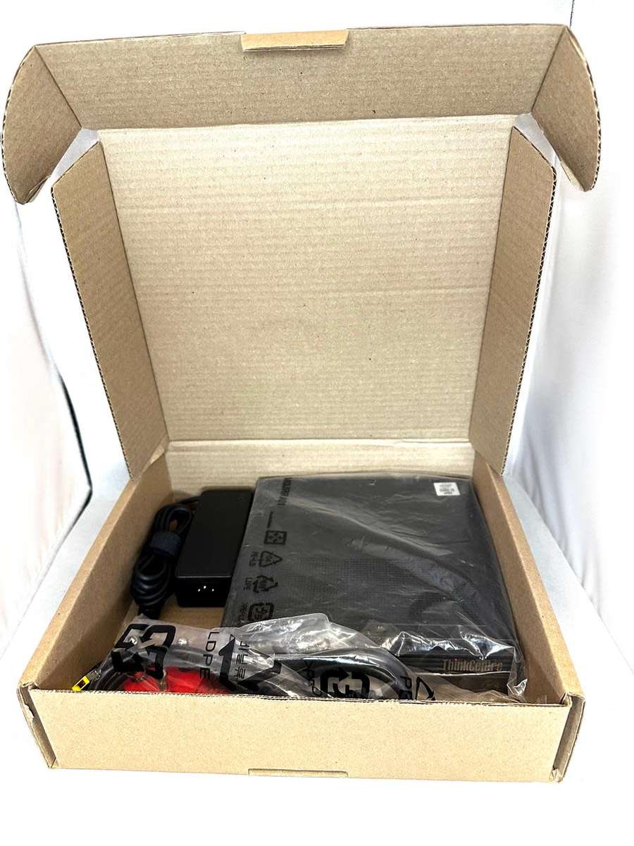 Lenovo ThinkCentre M70q Get 3 Tiny Desktop Pc I5-12400T 1.80GHz 16GB Ram 500 GB SSD Win 11