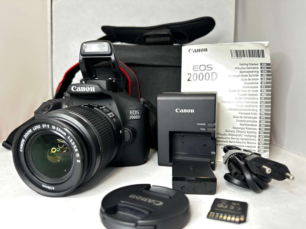 Canon EOS2000D with Lens and accessories  Excellent condition as new
