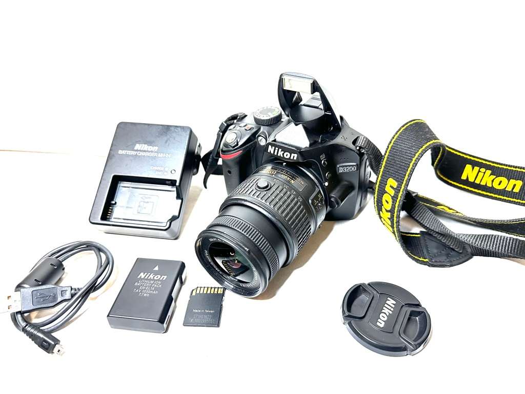 NIKON D3200 with  1x NIKON DX VR 18-55mm Lens  NIKON Battery SD Card