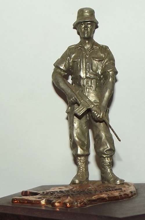 SADF Troopie "Ons Sal Antwoord Op Jou Roepstem" Desk Stand