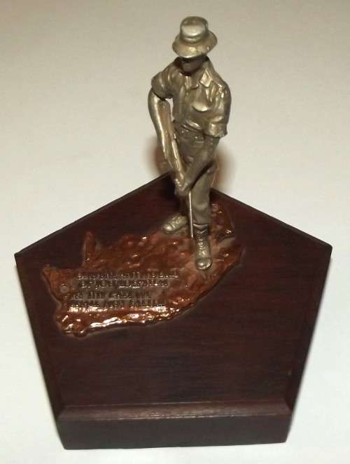 SADF Troopie "Ons Sal Antwoord Op Jou Roepstem" Desk Stand