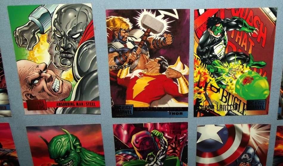 1995 Marvel Comics Versus DC Lot of 32 Base Set Trading Cards