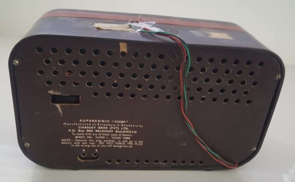 Old Supersonic "Chief" Radio - Working