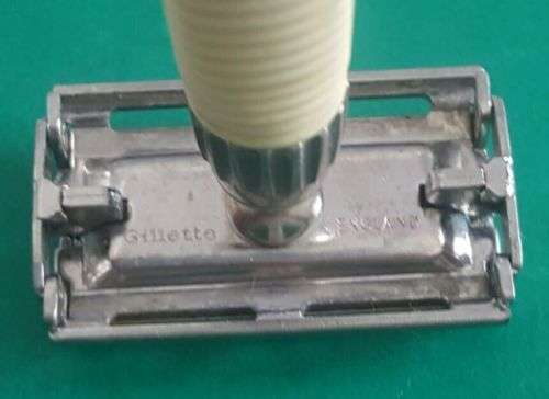 Vintage Gillette England Slim Twist White Handle Safety Razor