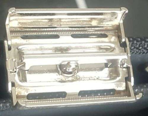 Vintage Gillette England Slim Twist White Handle Safety Razor