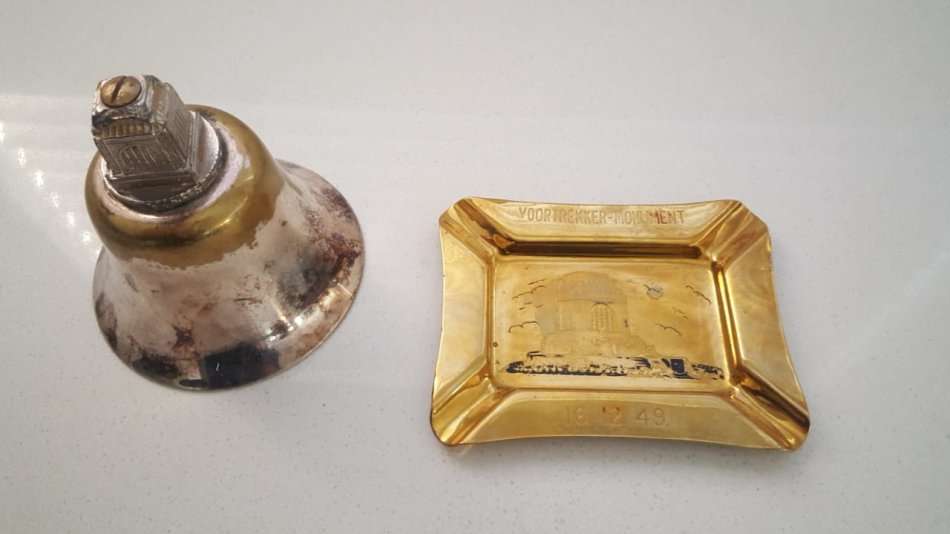 VINTAGE VOORTREKKER MONUMENT BELL &  BRASS ASHTRAY