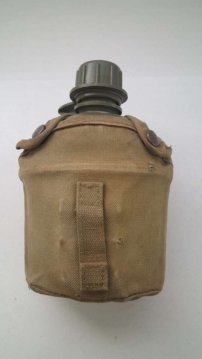 SADF BORDER WAR WATER BOTTLE WITH FIRE BUCKET