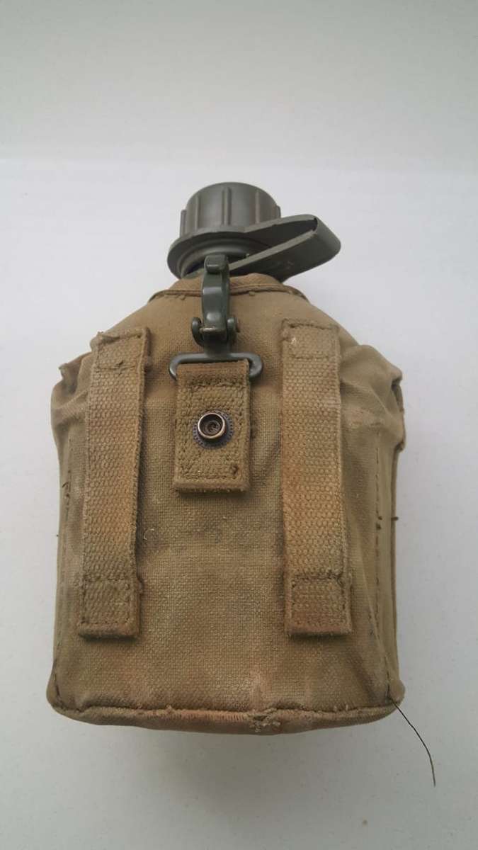 SADF BORDER WAR WATER BOTTLE WITH FIRE BUCKET