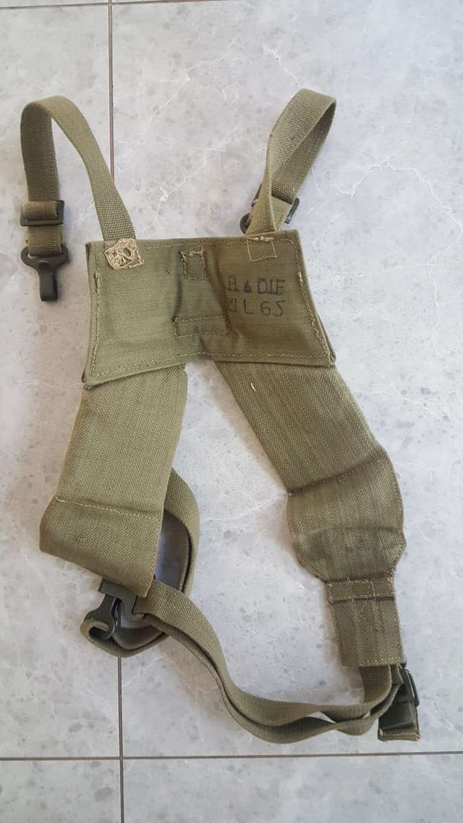 OLD RHODESIAN ARMY WEBBING PADDED YOKE HARNESS