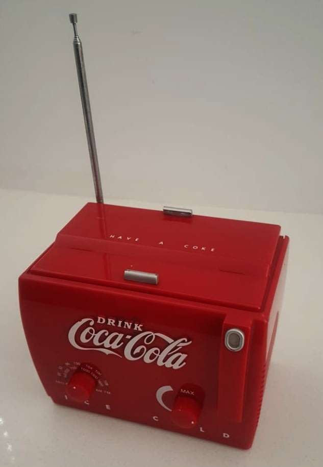 VINTAGE COCA COLA COKE RADIO