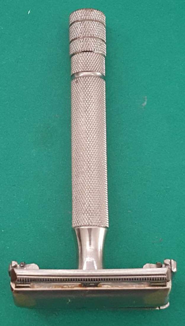 VINTAGE GILLETTE USA RAZOR