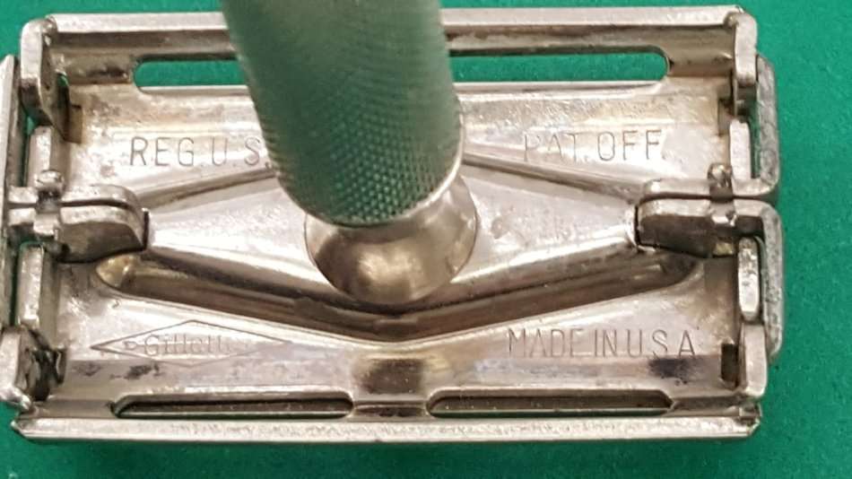 VINTAGE GILLETTE USA RAZOR