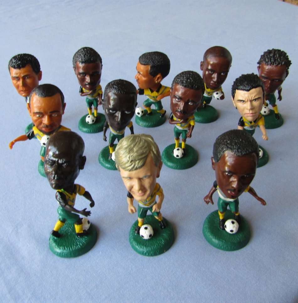 Lot of 12 Old SAFA Soccer Football Player Figures