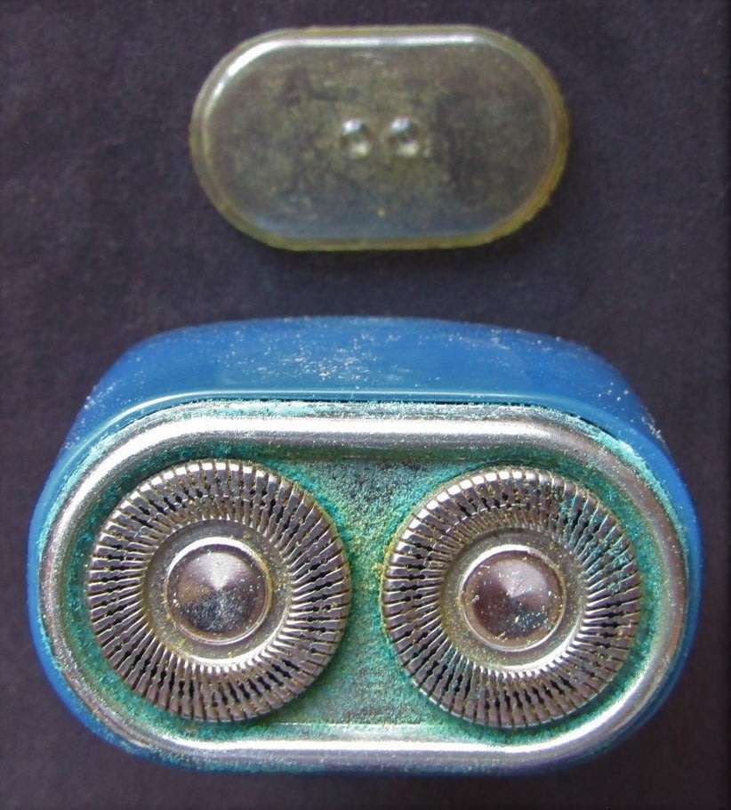 Old Philips Made in Holland Electric Razor