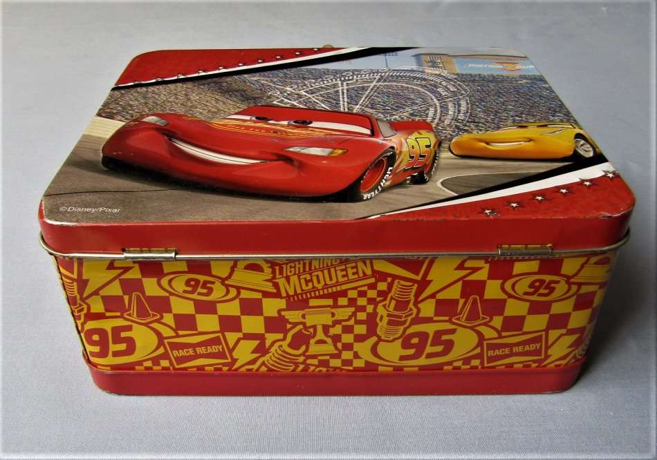 Lightning McQueen Pixar Cars Metal Lunchbox