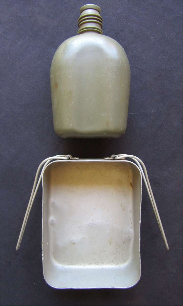 SADF Border War Metal Dixie Tin and Water Bottle