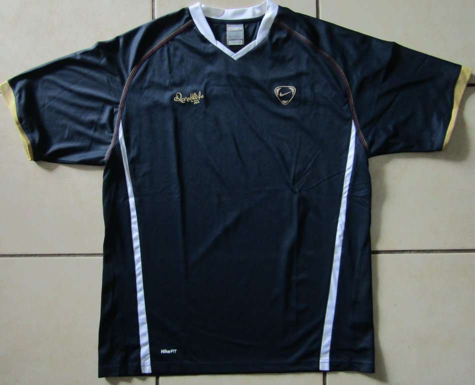 Old Nike Ronaldinho 10 Soccer Football Jersey