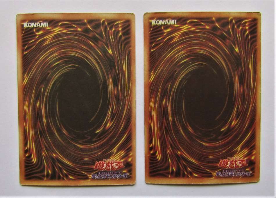 30 Old Yu-Gi-Oh! Konami Trading Cards
