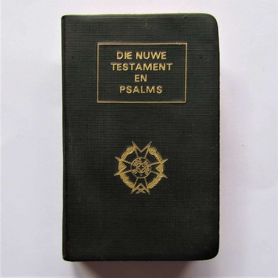 1982 SADF Chaplain Service Afrikaans Pocket Bible