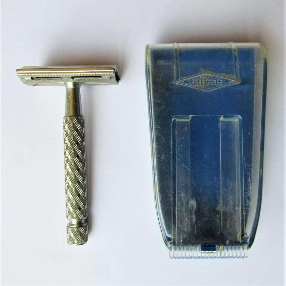 Vintage Gillette Made in England Safety Razor With Case