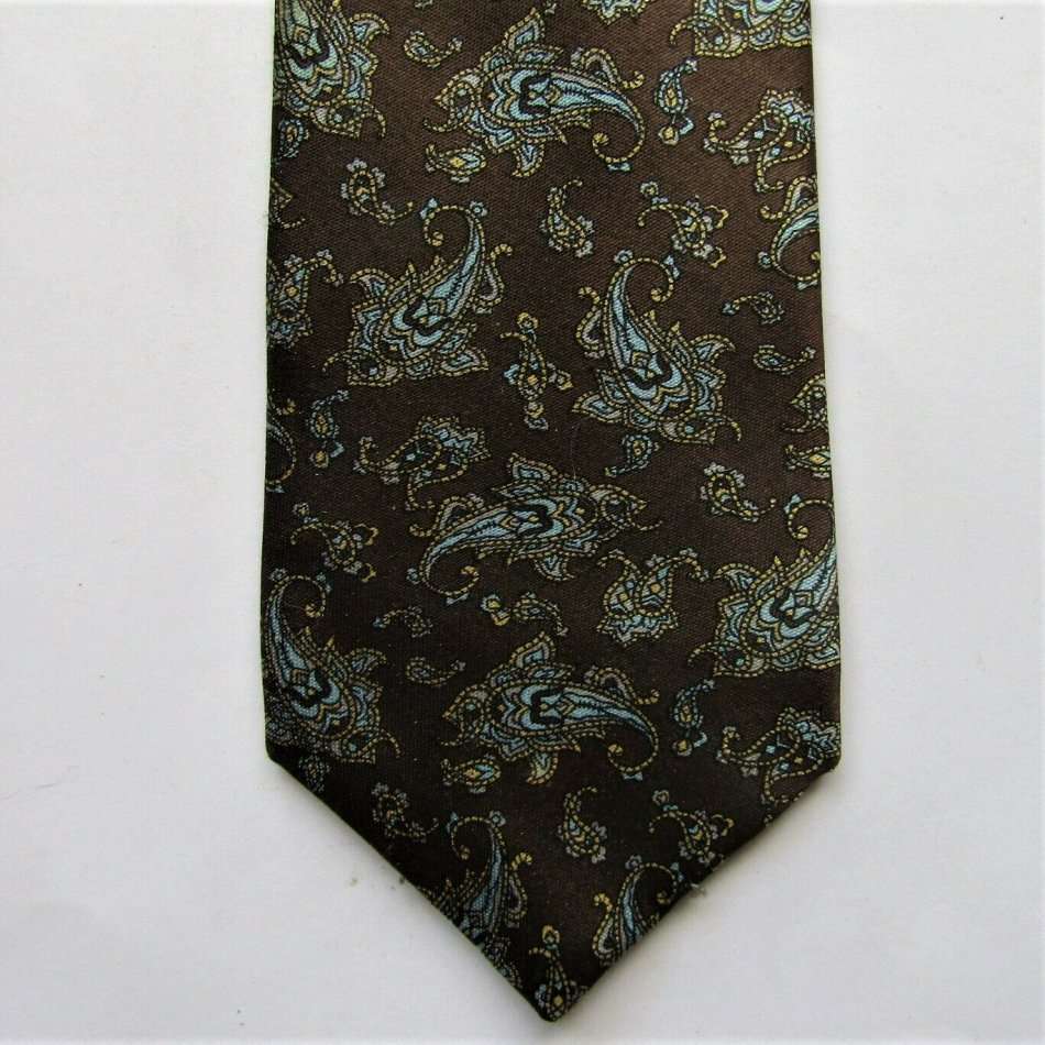 Yves Saint Laurent Designer Silk Neck Tie