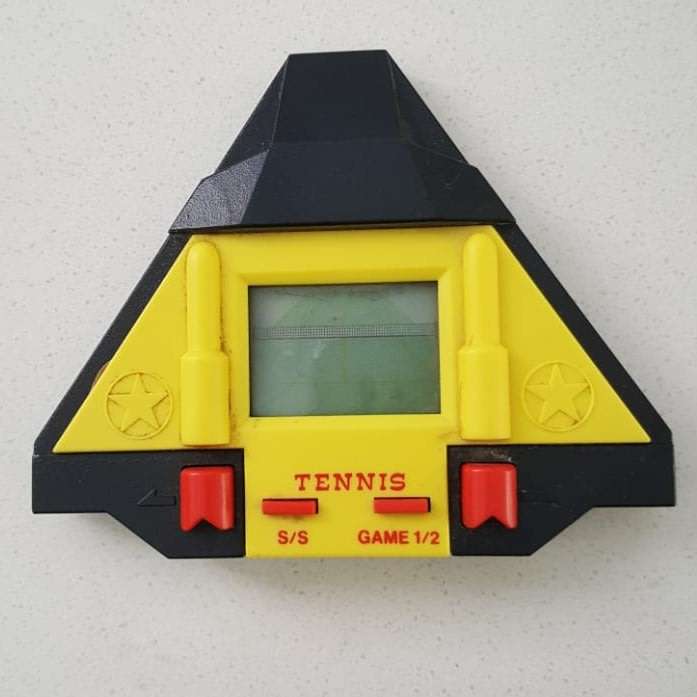 VINTAGE TENNIS HAND HELD BATTERY GAME NOT TESTED