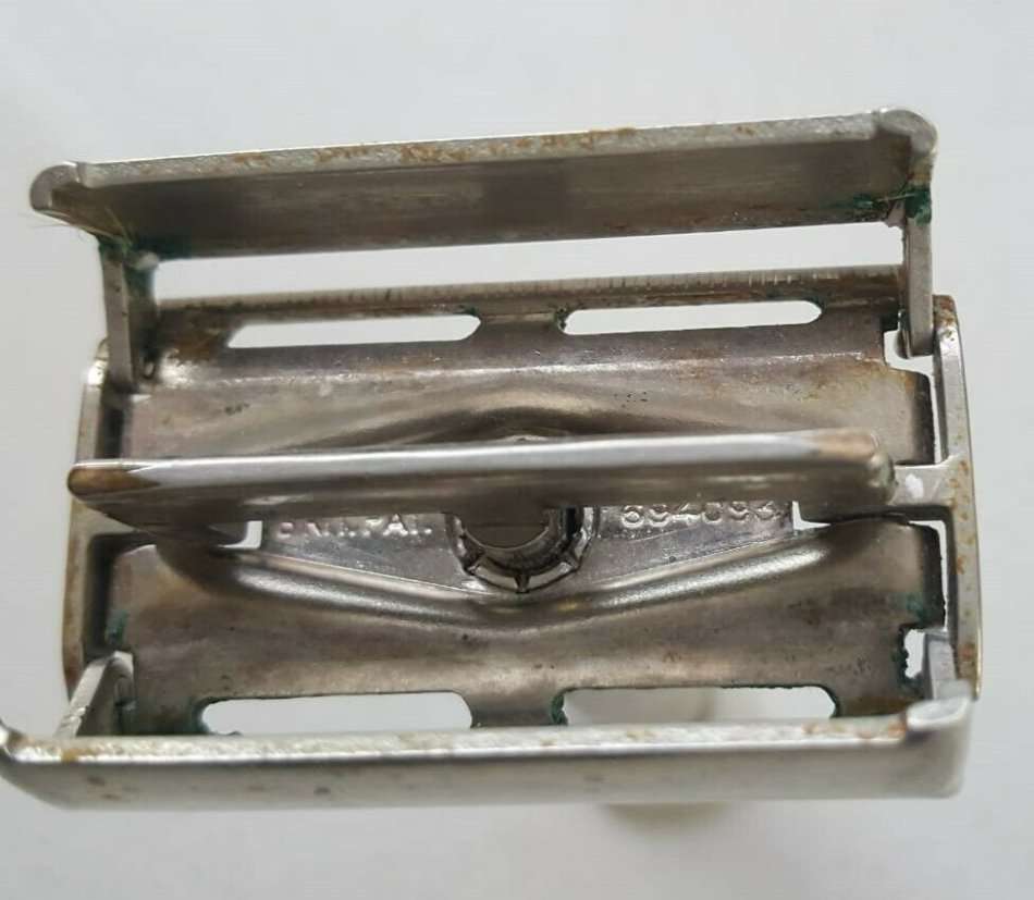 Vintage Gillette Made in England Safety Razor