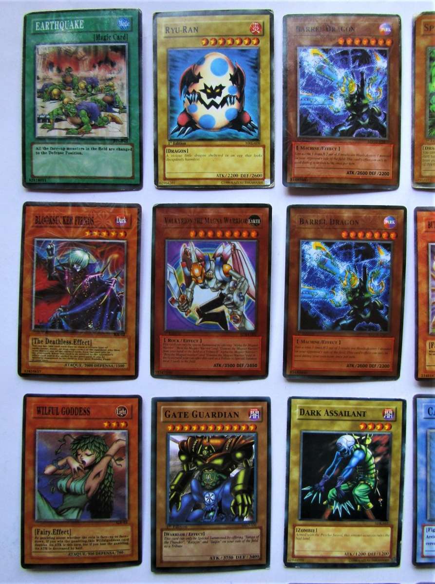 30 Old Yu-Gi-Oh! Trading Cards