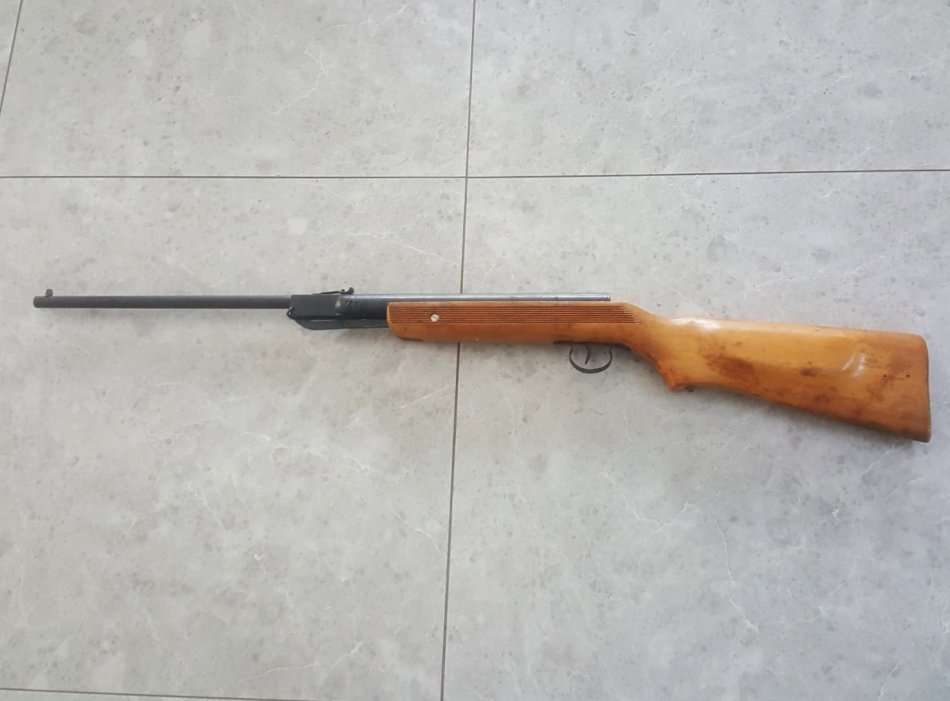 Vintage Jelly Air Rifle
