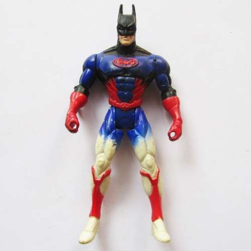 1997 DC Comics Kenner Toys Batman Action Figure