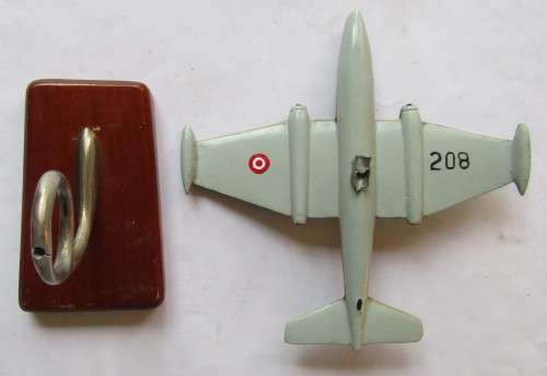 9 Squadron Metal Aircraft Model Desk Display