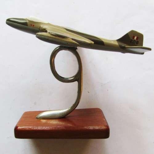 9 Squadron Metal Aircraft Model Desk Display