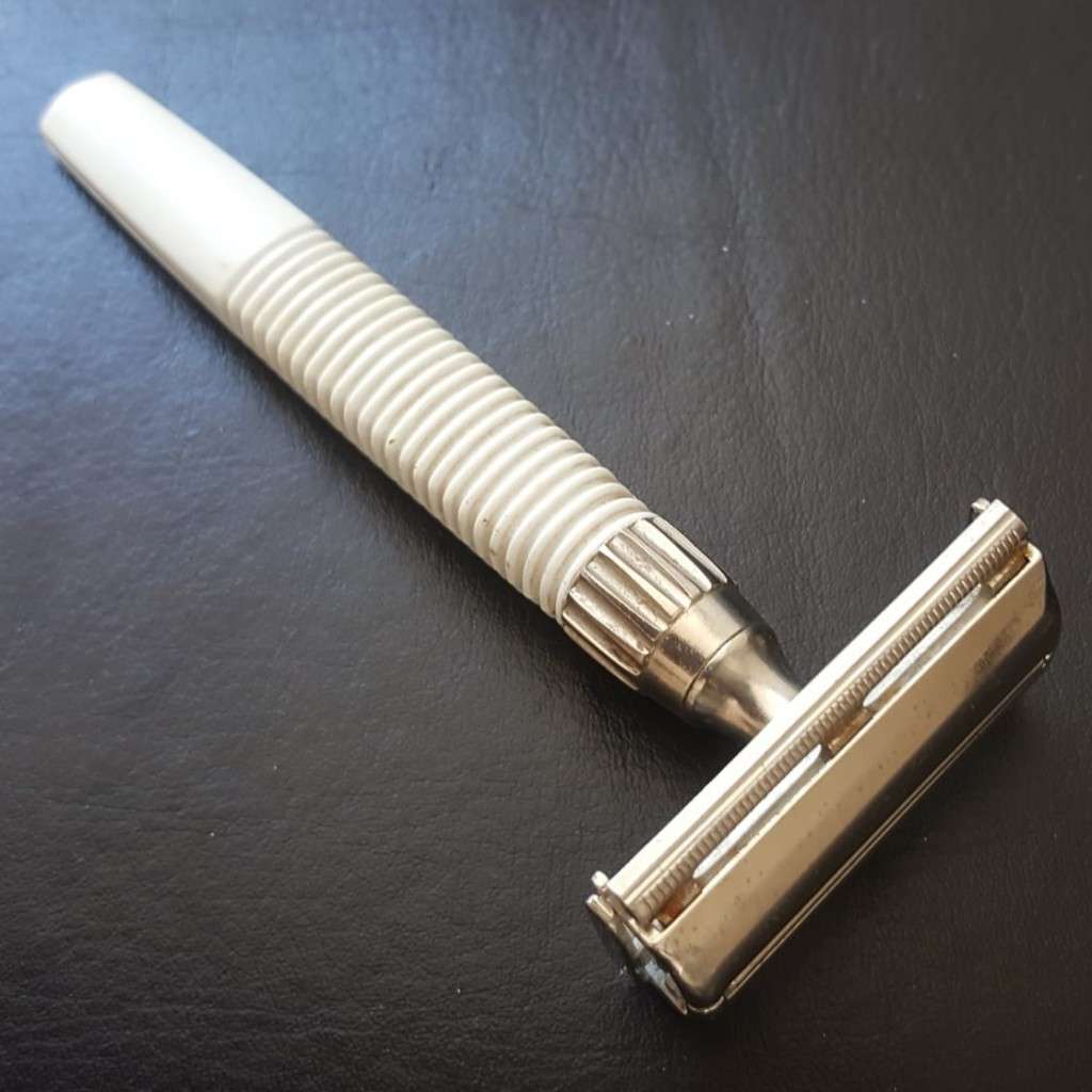 Vintage Gillette Made in England White Handle Safety Razor