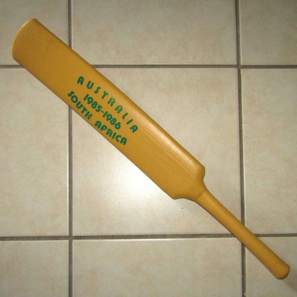 1986 Australia vs South Africa Large Plastic Cricket Bat