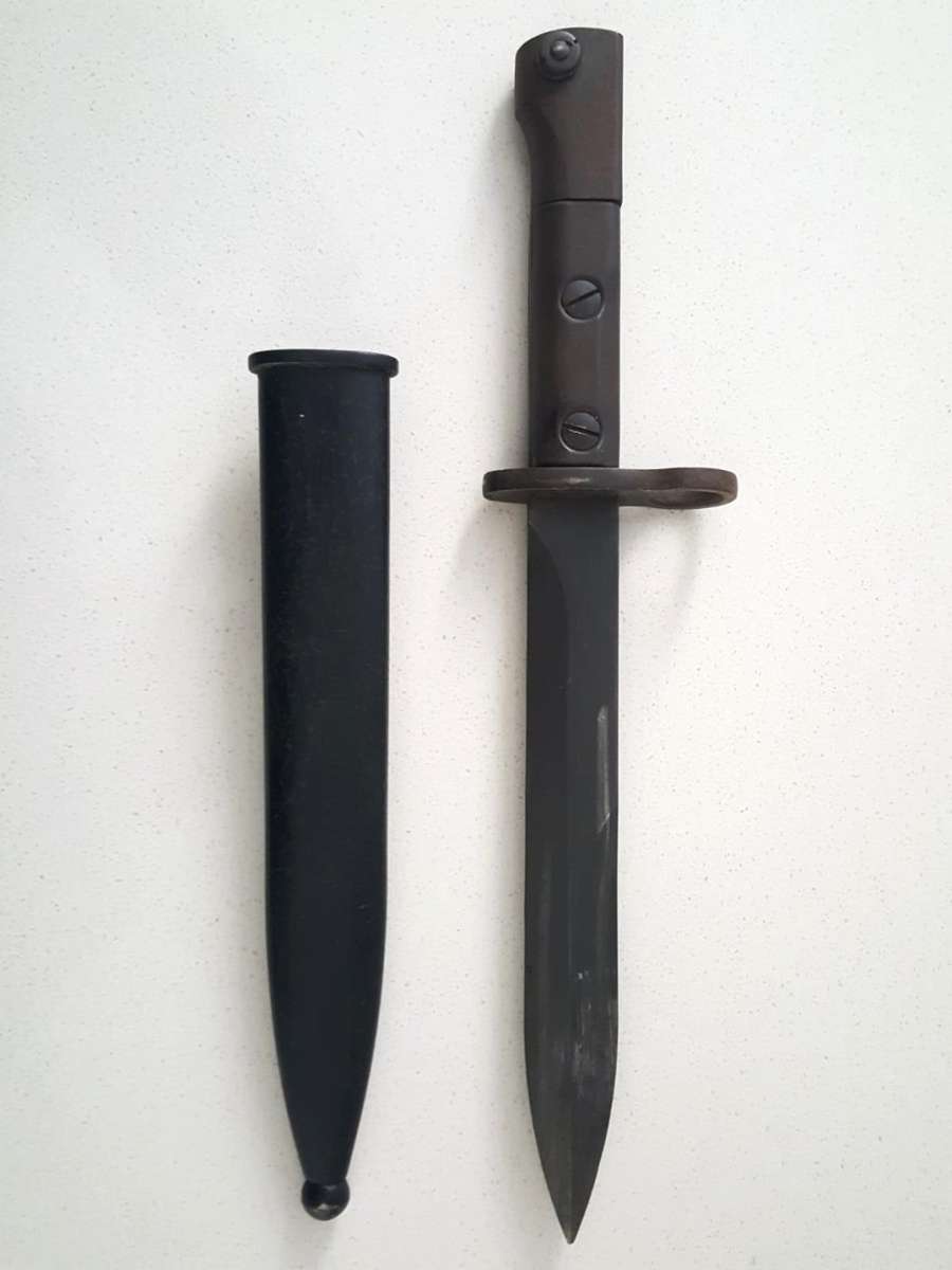 SADF S1 / Uzi Bayonet with Metal Scabbard