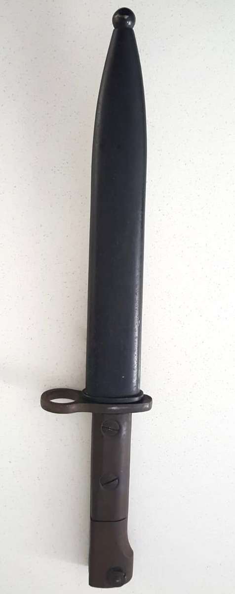 SADF S1 / Uzi Bayonet with Metal Scabbard