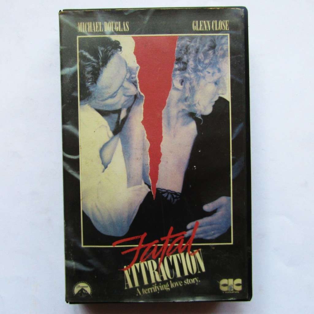 Fatal Attraction - Michael Douglas - Movie VHS Tape (1987)