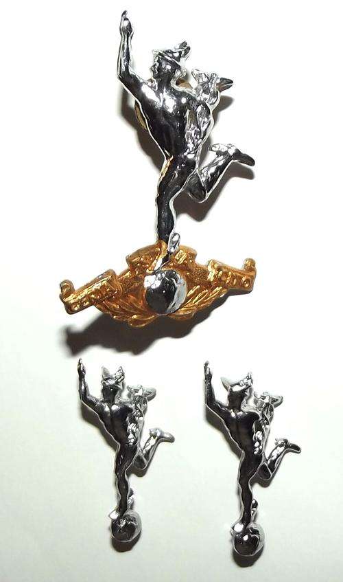 SADF Signal Corps Metal Cap and Collar Badges