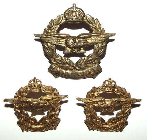 WW2 South African Air Force SAAF Bilingual Metal Cap and Collar Badges