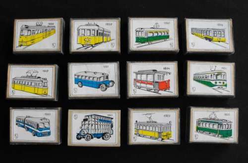 LOT OF 12 OLD TRANSPORT MATCHBOXES