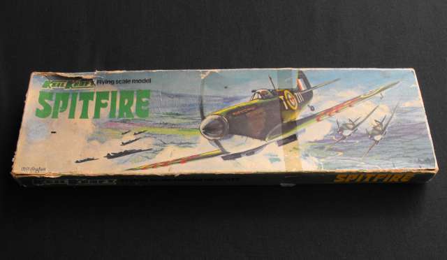 OLD KEILKRAFT SPITFIRE FLYING SCALE MODEL